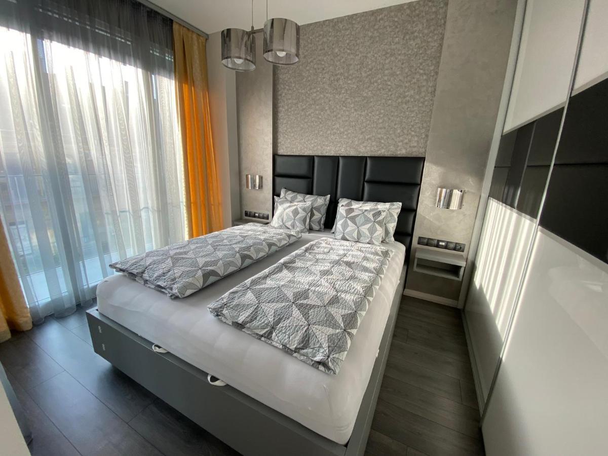 Noir Silvery Apartman Szeged Exterior photo